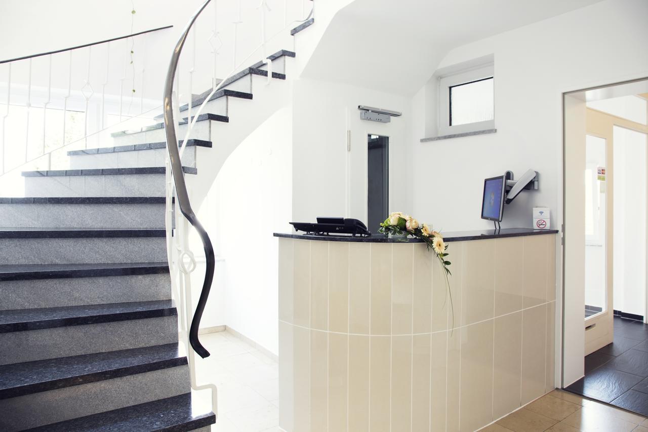 Hotel Loewenguth Montabaur Bagian luar foto