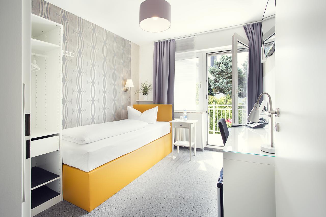 Hotel Loewenguth Montabaur Bagian luar foto